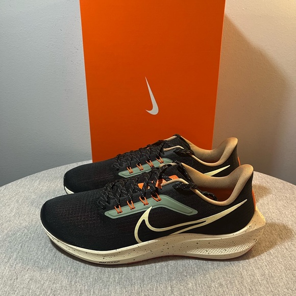 Nike Air Zoom Pegasus 39 Black White Orange Running Mens Shoe Size 11 DX6039-071 - Picture 4 of 11